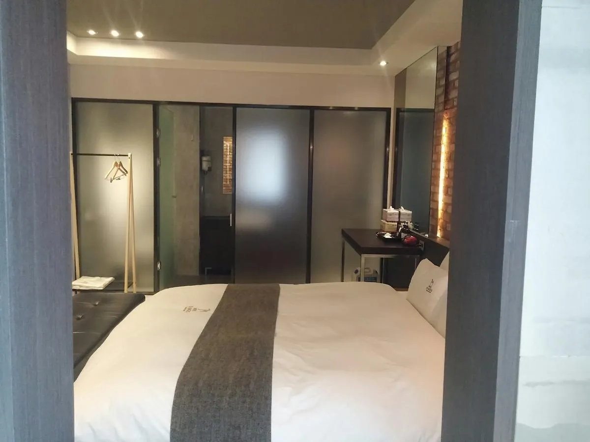 Bingo Boutique Hotel Busan 2*,  South Korea