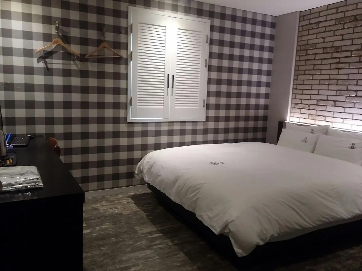 Bingo Boutique Hotel Busan 2*,